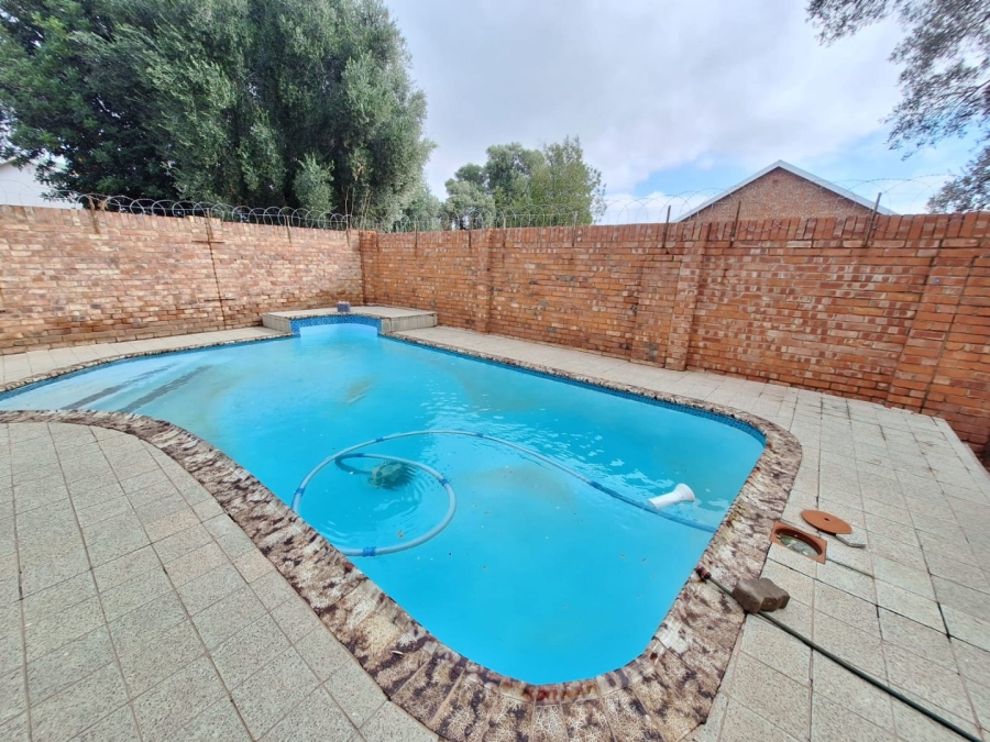3 Bedroom Property for Sale in Northview Northern Cape